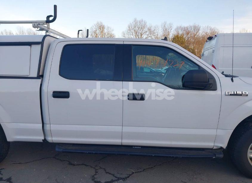 Photo 13 of 2020 Ford F-150 XLT (VIN 1FTFW1E53LKF18843)