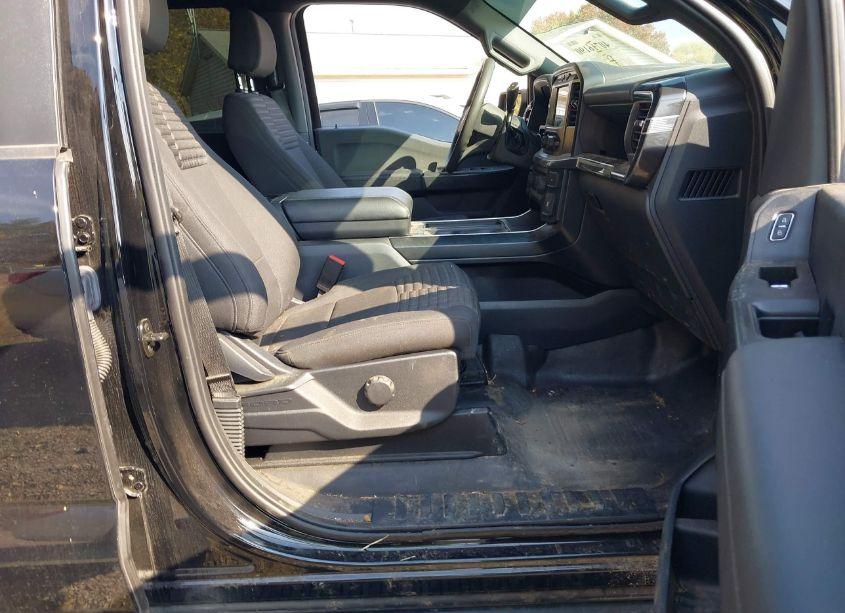 Photo 5 of 2022 Ford F-150 XL (VIN 1FTFW1E53NFA44114)