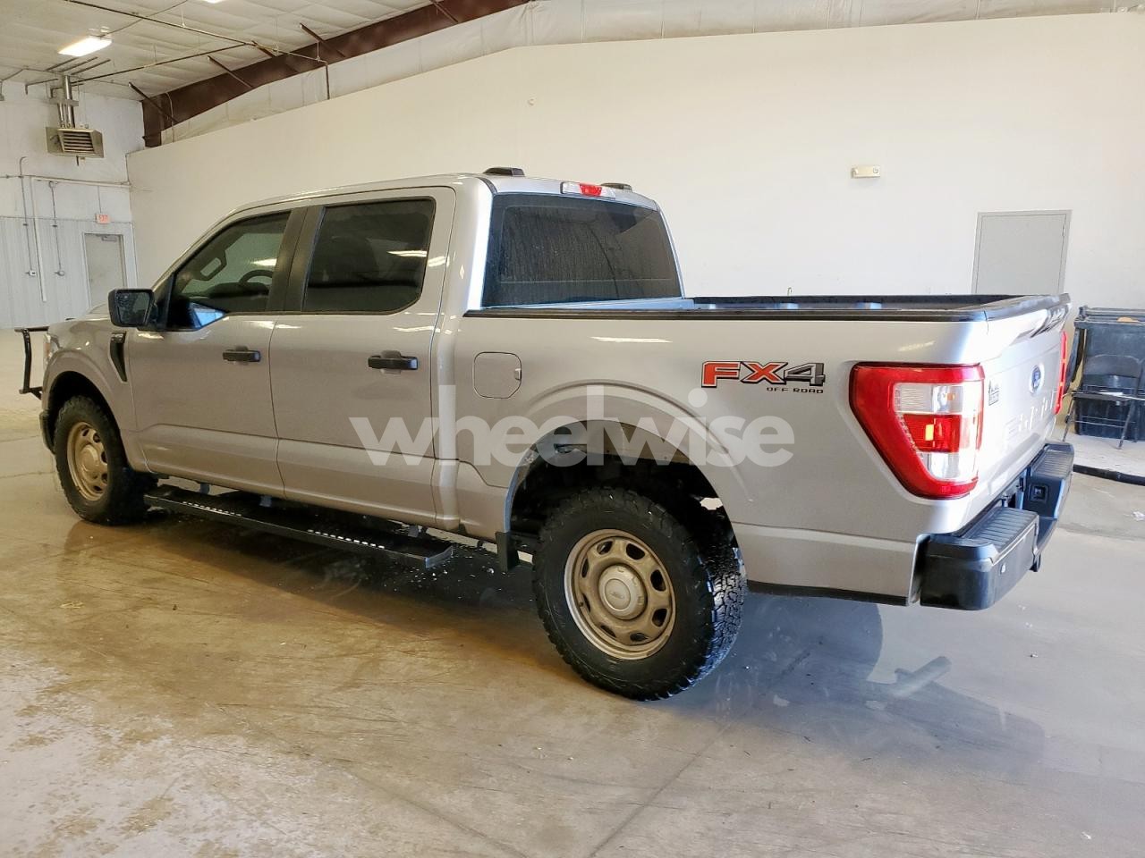 Photo 2 of 2022 FORD F150 SUPERCREW (VIN 1FTFW1E53NKD37969)