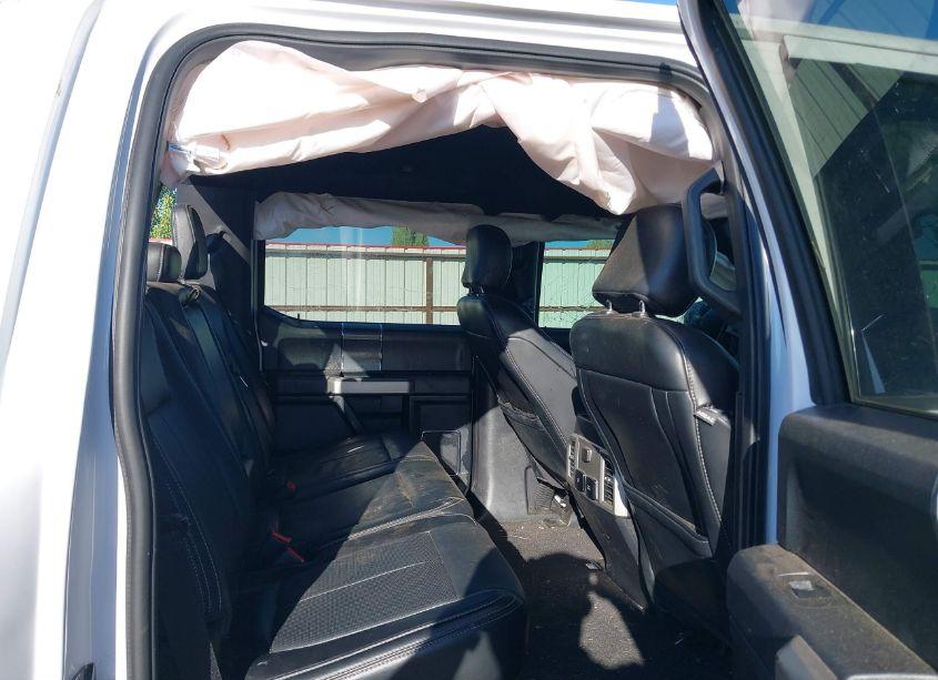 Photo 8 of 2020 Ford F-150 LARIAT (VIN 1FTFW1E54LKE49404)