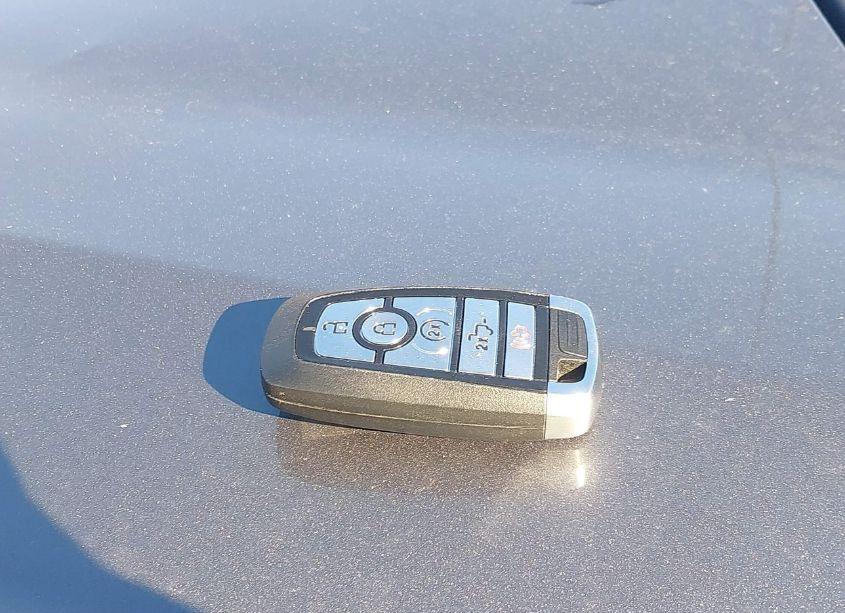 Photo 11 of 2022 Ford F-150 LARIAT (VIN 1FTFW1E54NFC26081)