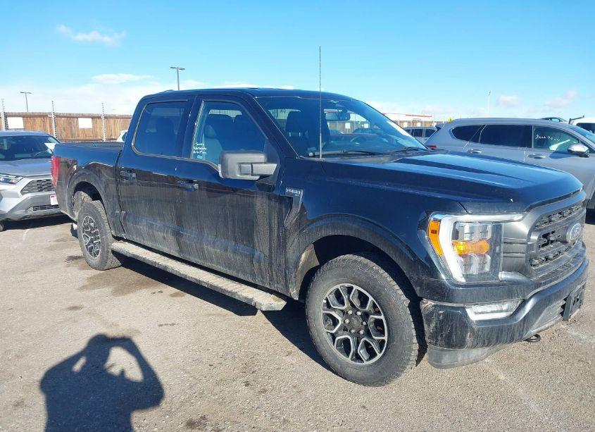 2023 Ford F-150 XLT (VIN 1FTFW1E54PFA90327) main photo