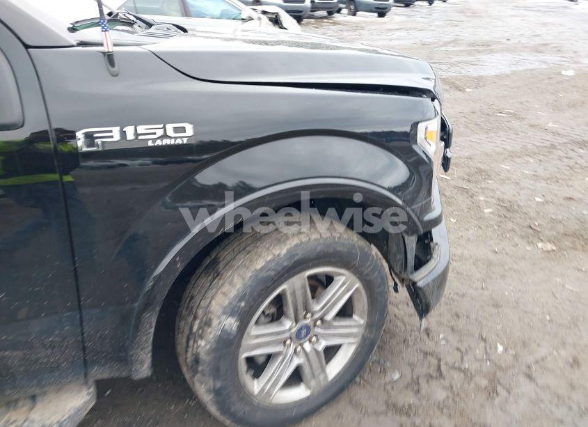 Photo 6 of 2018 Ford F-150 LARIAT (VIN 1FTFW1E55JFE25165)