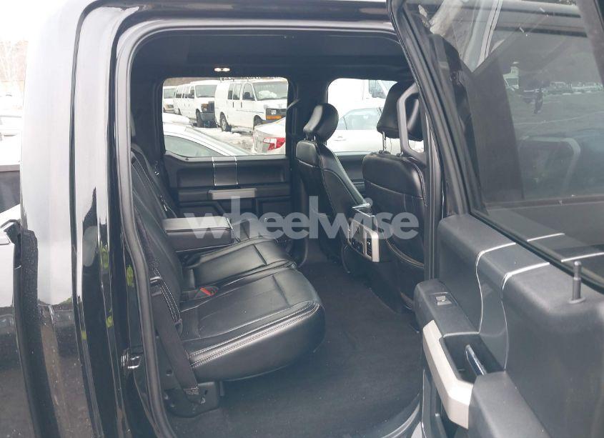 Photo 8 of 2018 Ford F-150 LARIAT (VIN 1FTFW1E55JFE25165)