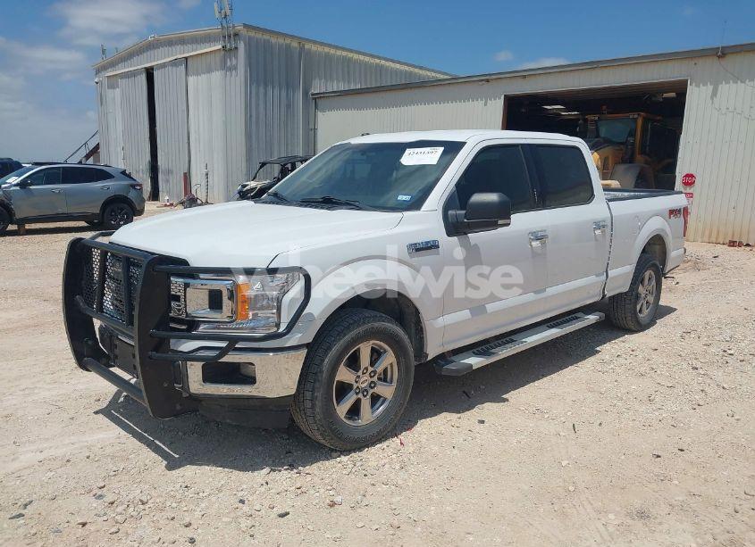 Photo 2 of 2018 Ford F-150 XLT (VIN 1FTFW1E55JKF55406)