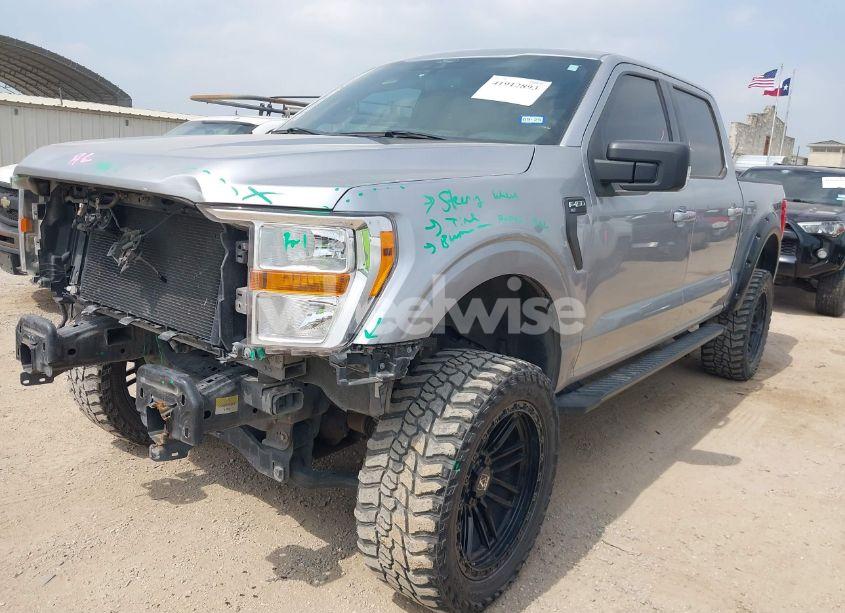 Photo 2 of 2021 Ford F-150 XLT (VIN 1FTFW1E55MFA59096)