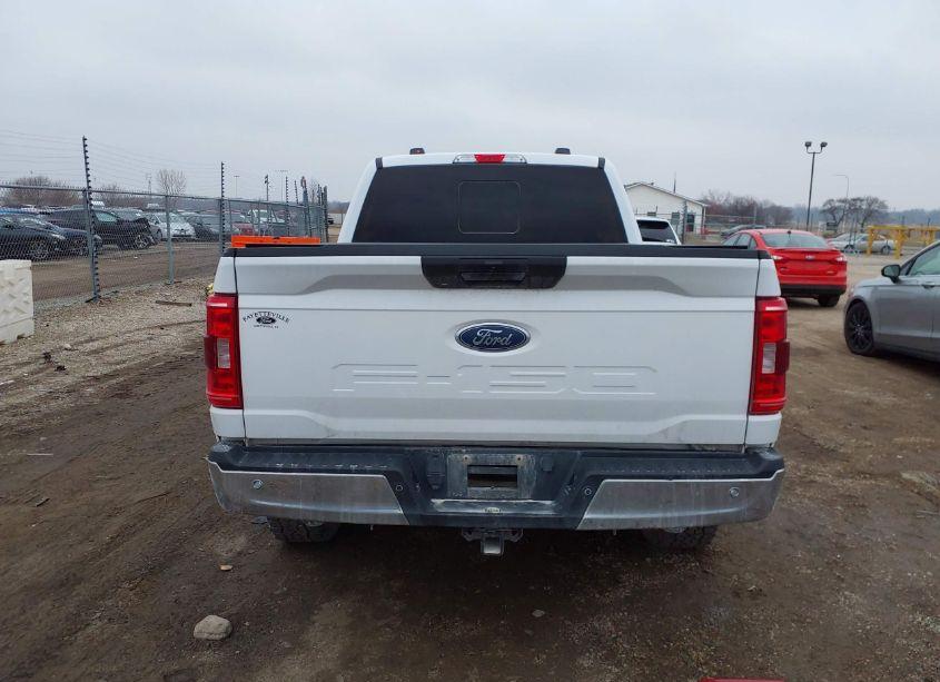 Photo 16 of 2021 Ford F-150 XLT (VIN 1FTFW1E55MKE70165)