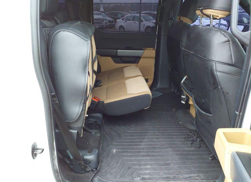 Photo 8 of 2021 Ford F-150 XLT (VIN 1FTFW1E55MKE70165)