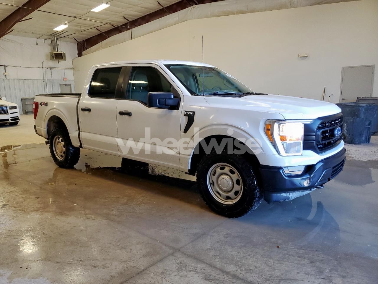 Photo 4 of 2021 FORD F150 SUPERCREW (VIN 1FTFW1E55MKF13841)