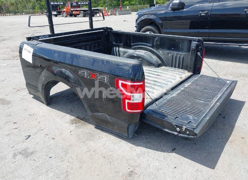 Photo 3 of 2019 Ford F-150 XLT (VIN 1FTFW1E56KFB72035)