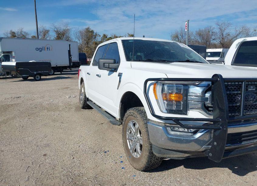 2023 Ford F-150 XLT (VIN 1FTFW1E56PKE09833) main photo