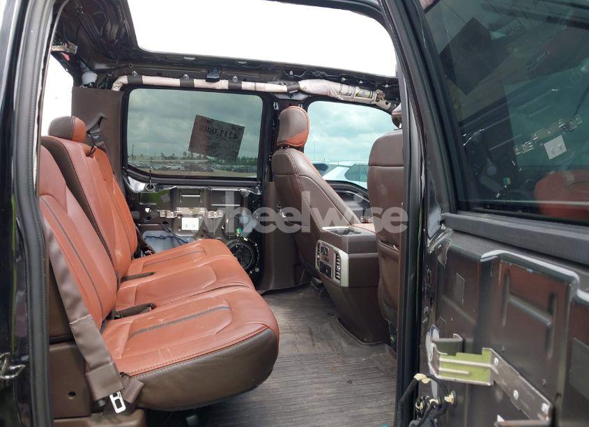 Photo 8 of 2018 Ford F-150 KING RANCH (VIN 1FTFW1E57JFC00021)