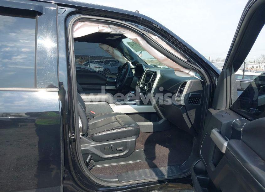 Photo 5 of 2020 Ford F-150 LARIAT (VIN 1FTFW1E57LFC70041)