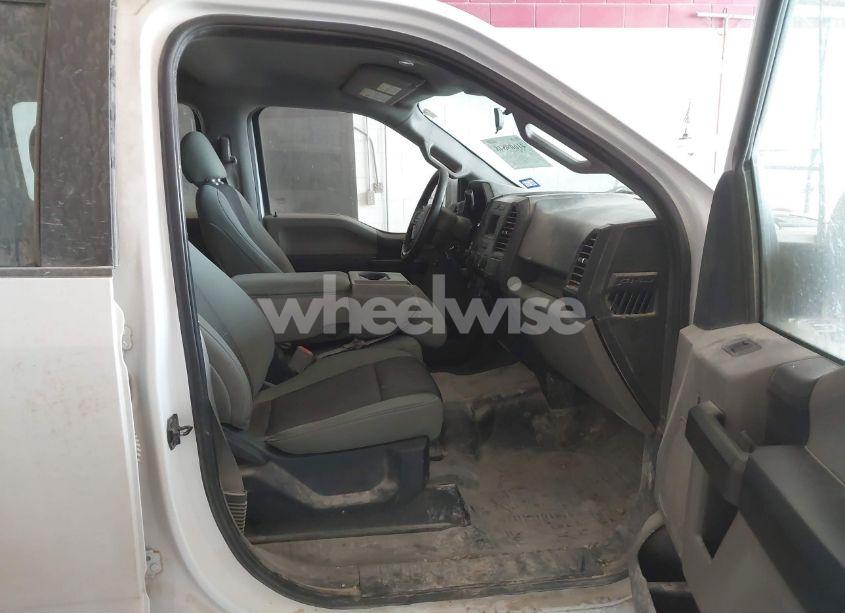 2020 Ford F-150 XL (VIN 1FTFW1E57LKD79073) main photo