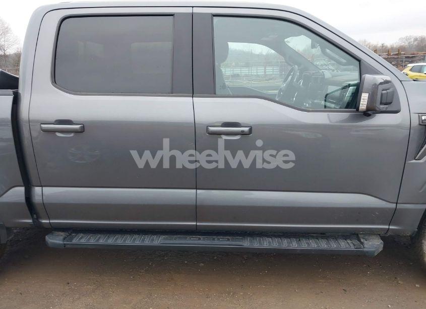 Photo 13 of 2023 Ford F-150 LARIAT (VIN 1FTFW1E57PKD62148)