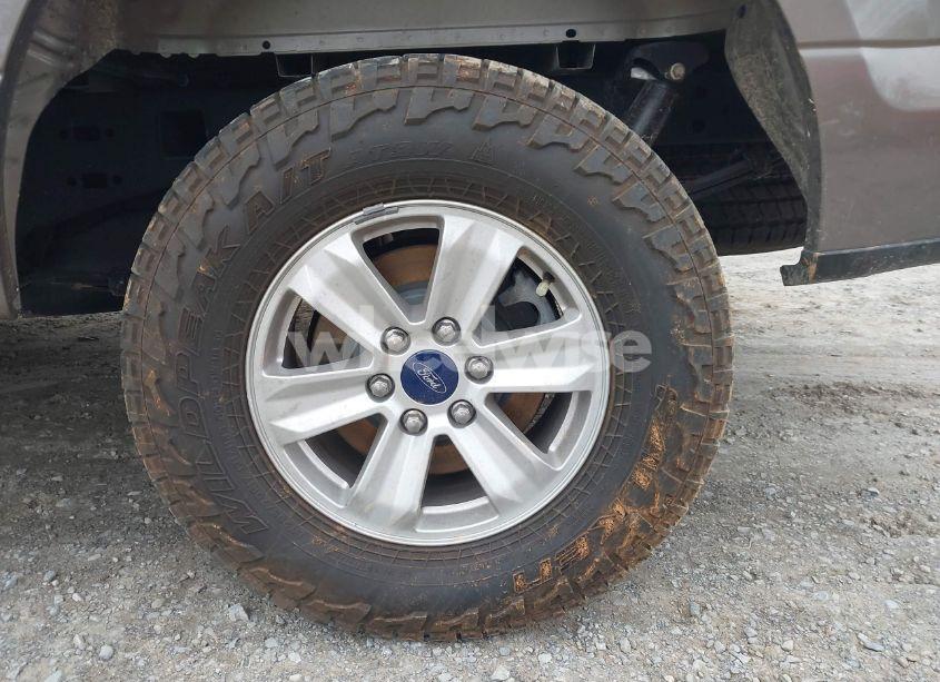 Photo 12 of 2018 Ford F-150 XLT (VIN 1FTFW1E58JFD71473)