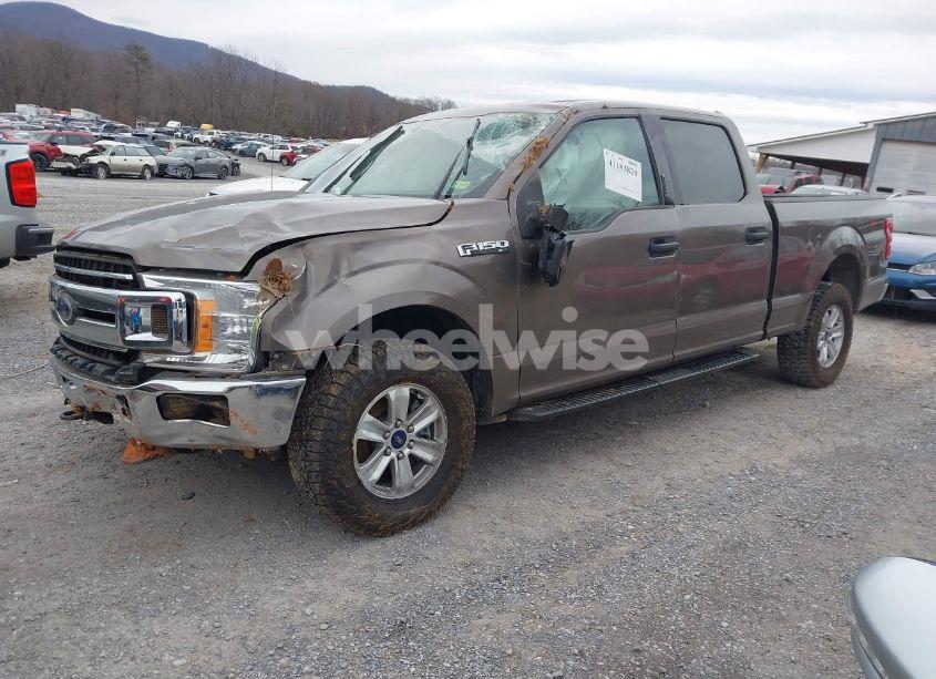 Photo 2 of 2018 Ford F-150 XLT (VIN 1FTFW1E58JFD71473)