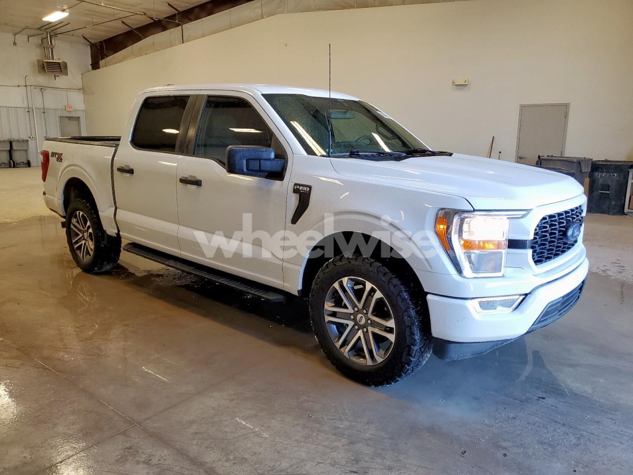 Photo 4 of 2022 FORD F150 SUPERCREW (VIN 1FTFW1E58NFA68196)