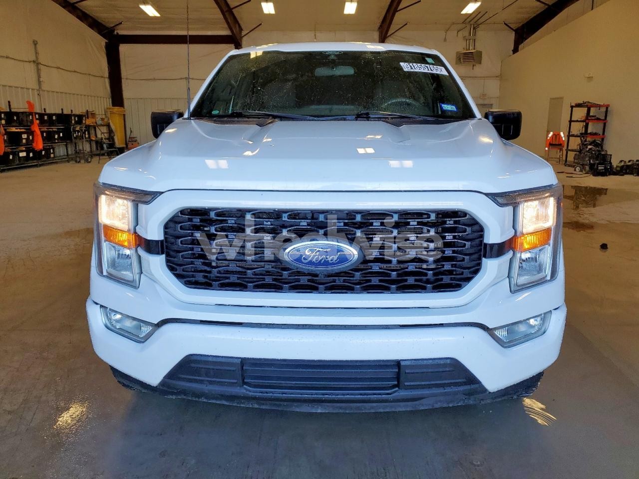 Photo 5 of 2022 FORD F150 SUPERCREW (VIN 1FTFW1E58NFA68196)