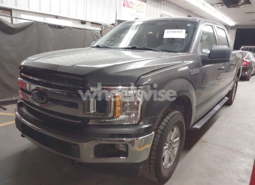 Photo 2 of 2018 Ford F-150 XLT (VIN 1FTFW1E59JKF29455)