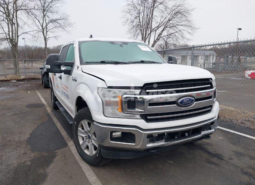 2019 Ford F-150 XLT (VIN 1FTFW1E59KKC73402) main photo