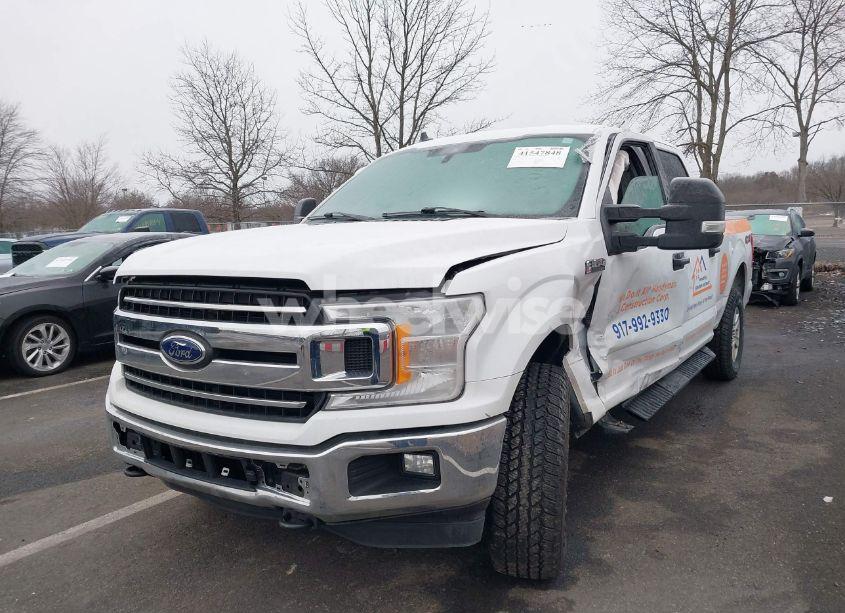 Photo 2 of 2019 Ford F-150 XLT (VIN 1FTFW1E59KKC73402)