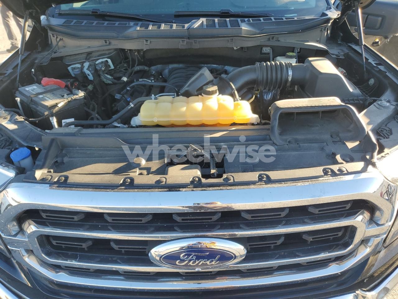 Photo 11 of 2021 FORD F150 SUPERCREW (VIN 1FTFW1E59MFA43855)