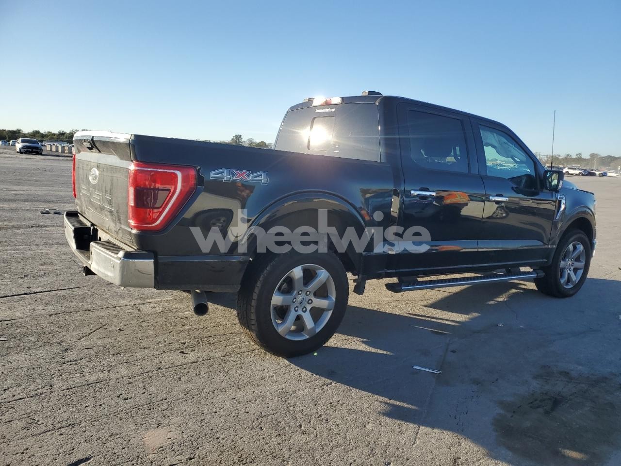 Photo 3 of 2021 FORD F150 SUPERCREW (VIN 1FTFW1E59MFA43855)