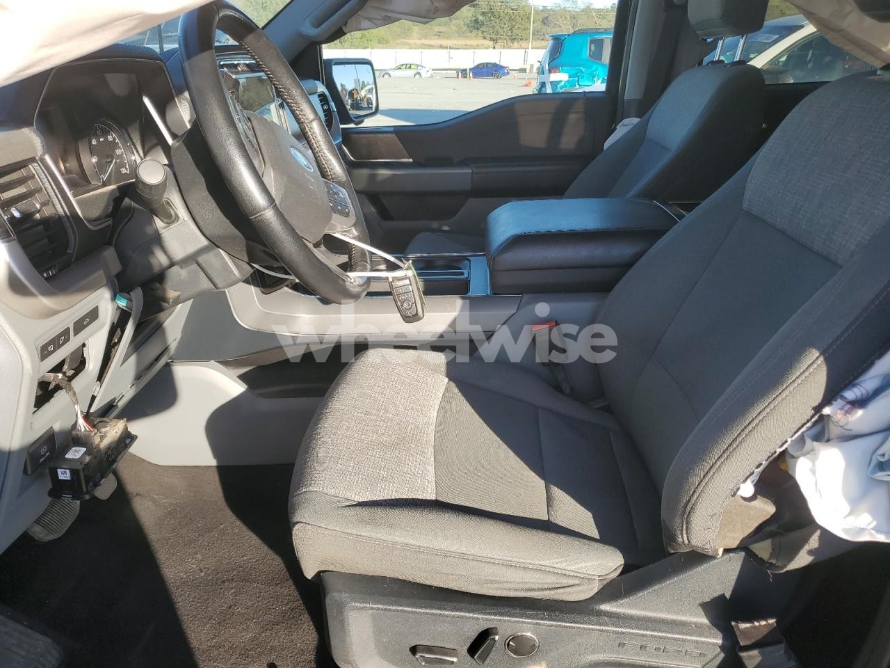 Photo 7 of 2021 FORD F150 SUPERCREW (VIN 1FTFW1E59MFA43855)