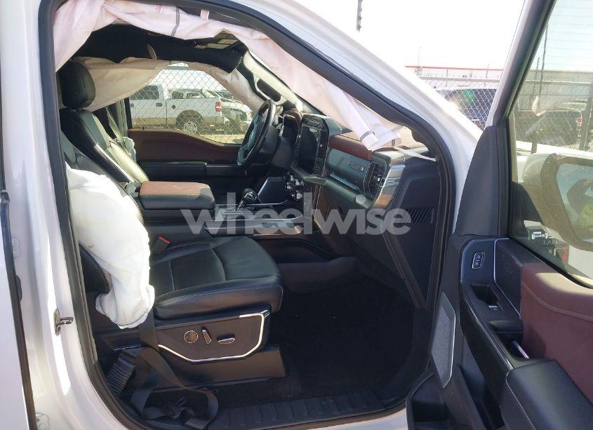 Photo 5 of 2021 Ford F-150 LARIAT (VIN 1FTFW1E59MFB65261)