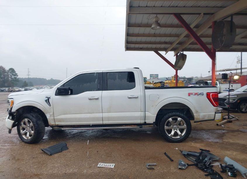 Photo 15 of 2021 Ford F-150 XLT (VIN 1FTFW1E59MFC87456)