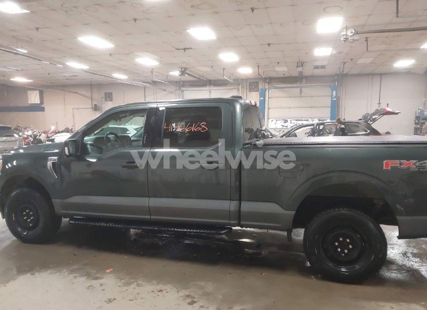 Photo 15 of 2021 Ford F-150 XLT (VIN 1FTFW1E59MKD82204)