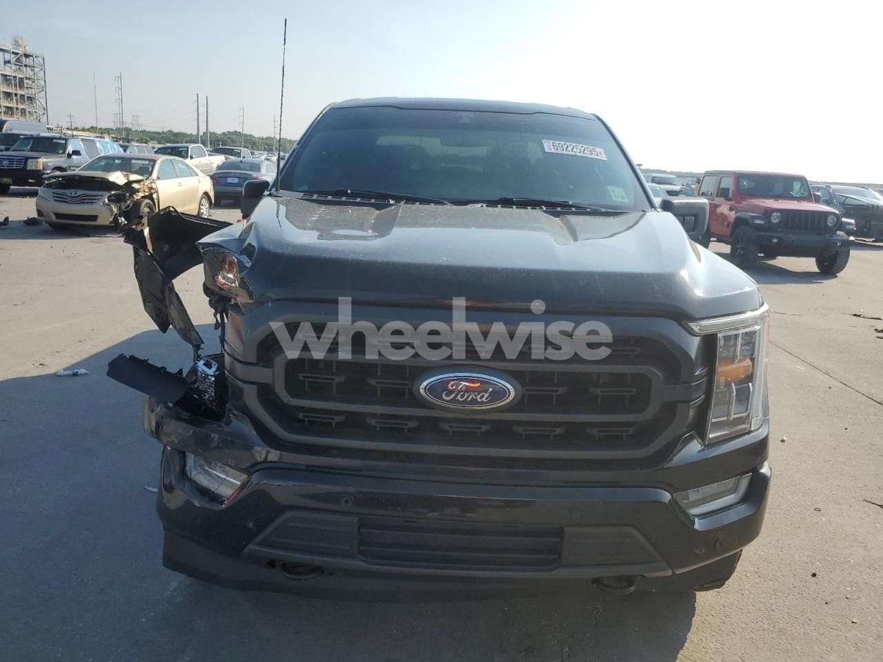 Photo 5 of 2022 FORD F150 SUPERCREW (VIN 1FTFW1E59NFA60446)