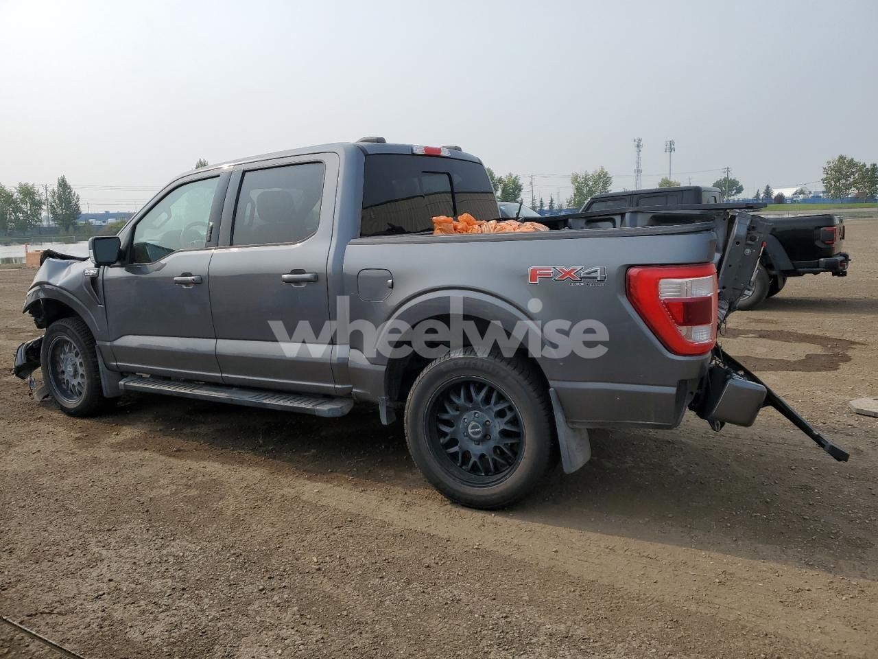 Photo 2 of 2023 FORD F150 SUPERCREW (VIN 1FTFW1E59PKE94456)