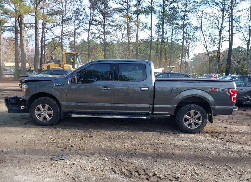 Photo 14 of 2018 Ford F-150 XLT (VIN 1FTFW1E5XJFB06165)
