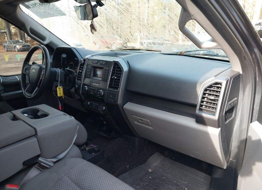 Photo 5 of 2018 Ford F-150 XLT (VIN 1FTFW1E5XJFB06165)