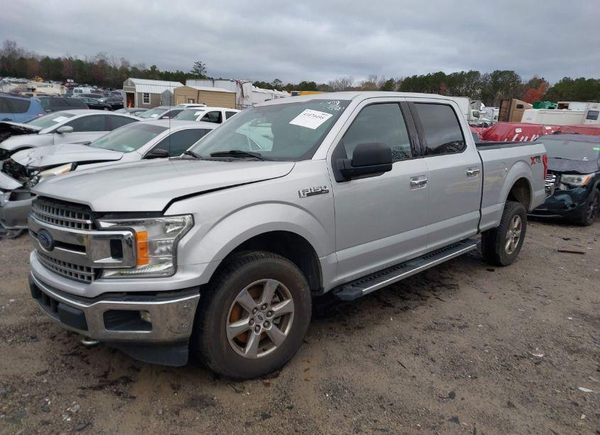 Photo 2 of 2018 Ford F-150 XLT (VIN 1FTFW1E5XJKC36499)