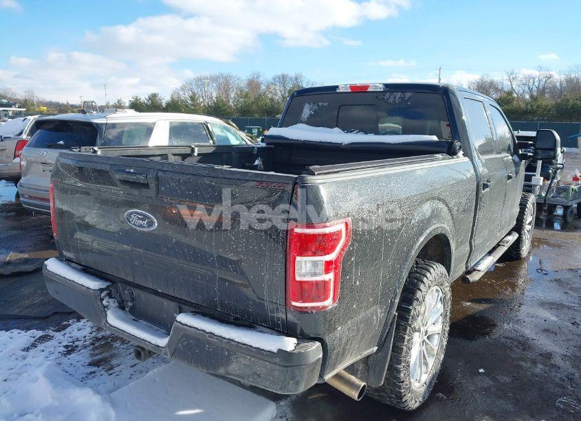 Photo 4 of 2018 Ford F-150 XLT (VIN 1FTFW1E5XJKE32877)