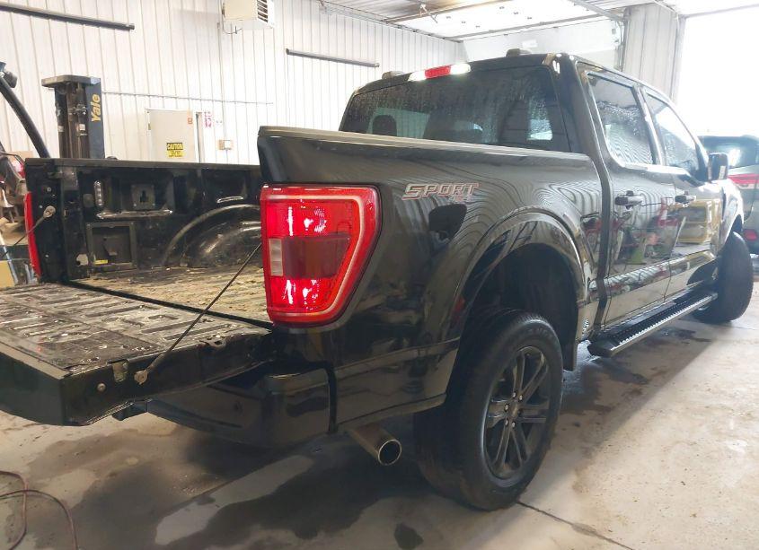 Photo 4 of 2021 Ford F-150 XLT (VIN 1FTFW1E5XMFA57599)