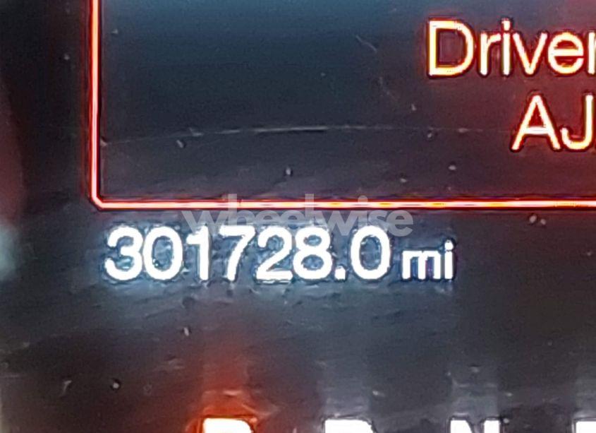 Photo 16 of 2011 Ford F-150 PLATINUM (VIN 1FTFW1E69BFA64646)