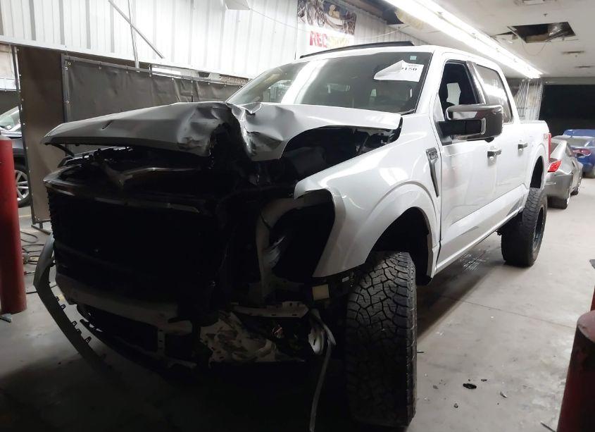 Photo 2 of 2022 Ford F-150 LARIAT (VIN 1FTFW1E80NKD09914)