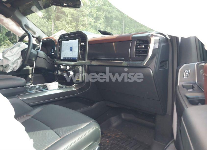 Photo 5 of 2023 Ford F-150 LARIAT (VIN 1FTFW1E80PFA10483)