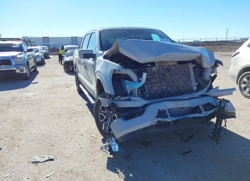 2023 Ford F-150 LARIAT (VIN 1FTFW1E80PKE37797) main photo