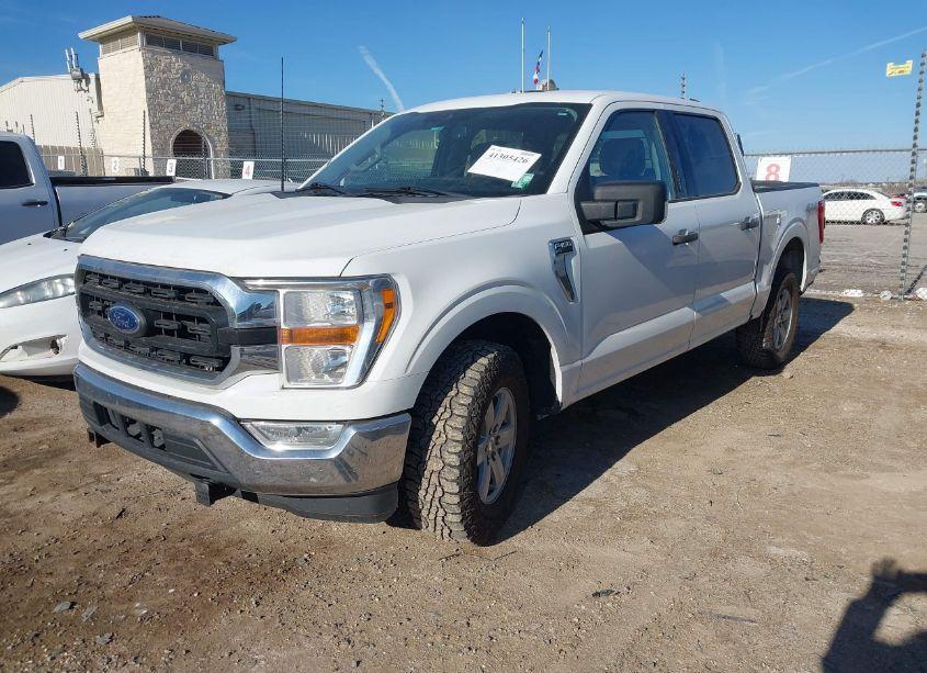 Photo 2 of 2021 Ford F-150 XLT (VIN 1FTFW1E81MFC08405)