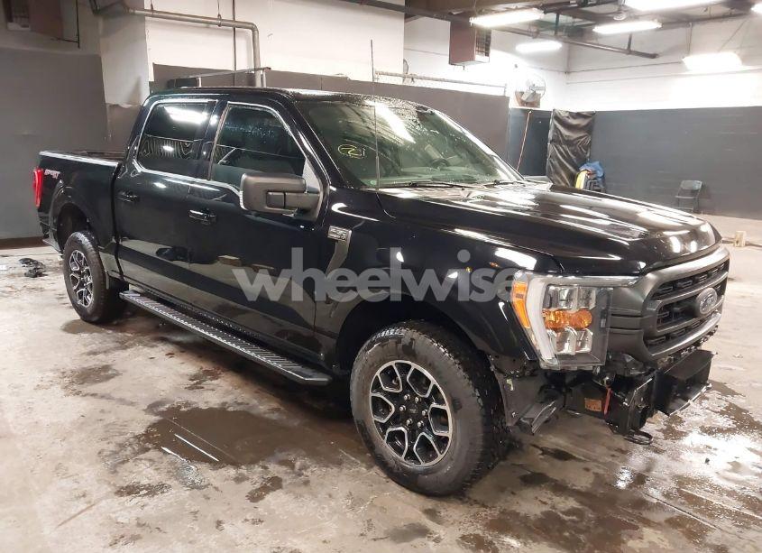 2022 Ford F-150 XLT (VIN 1FTFW1E81NFB52645) main photo
