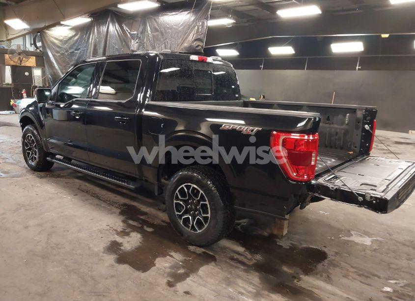 Photo 3 of 2022 Ford F-150 XLT (VIN 1FTFW1E81NFB52645)