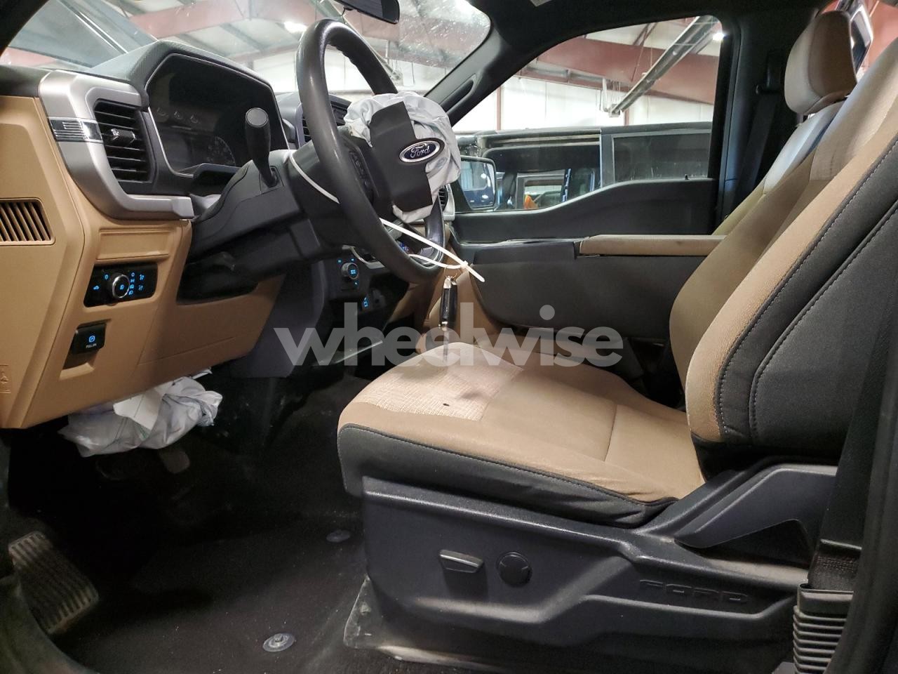 Photo 7 of 2023 FORD F150 SUPERCREW (VIN 1FTFW1E81PFA35926)