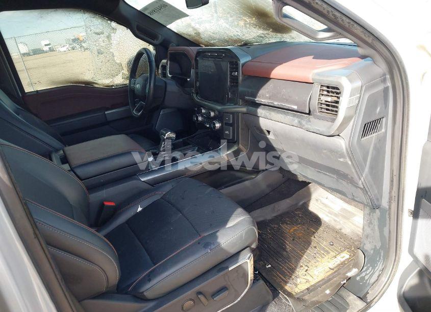 Photo 5 of 2023 Ford F-150 LARIAT (VIN 1FTFW1E81PFC44079)