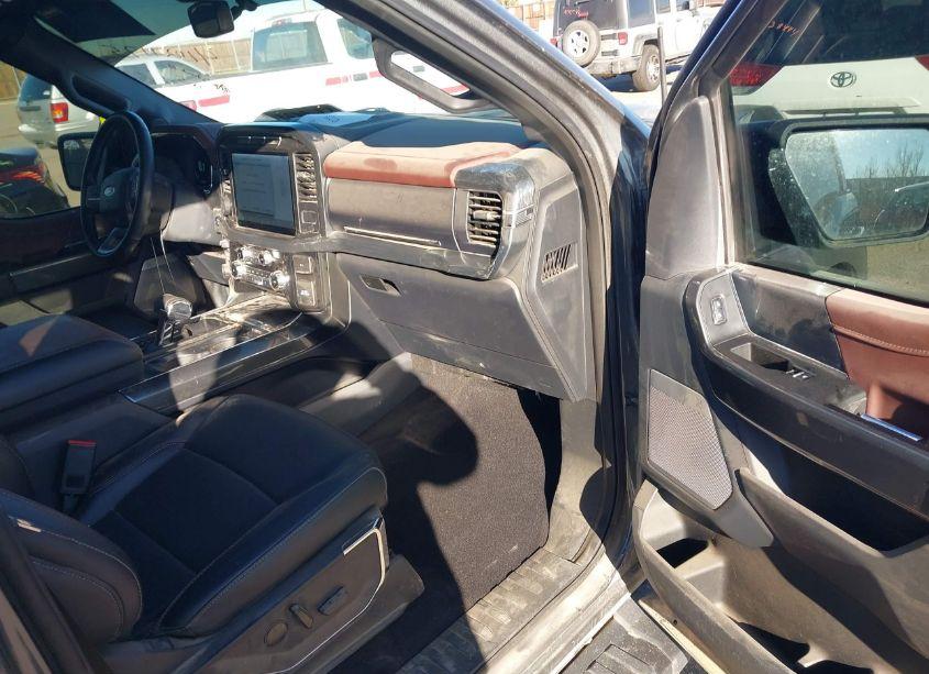 Photo 5 of 2023 Ford F-150 LARIAT (VIN 1FTFW1E81PKD67310)