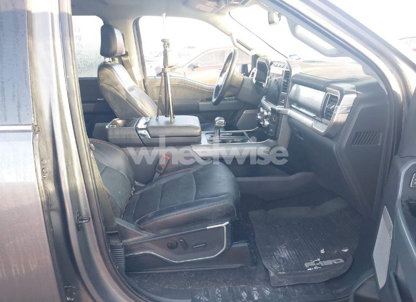 Photo 5 of 2023 Ford F-150 LARIAT (VIN 1FTFW1E81PKE39560)